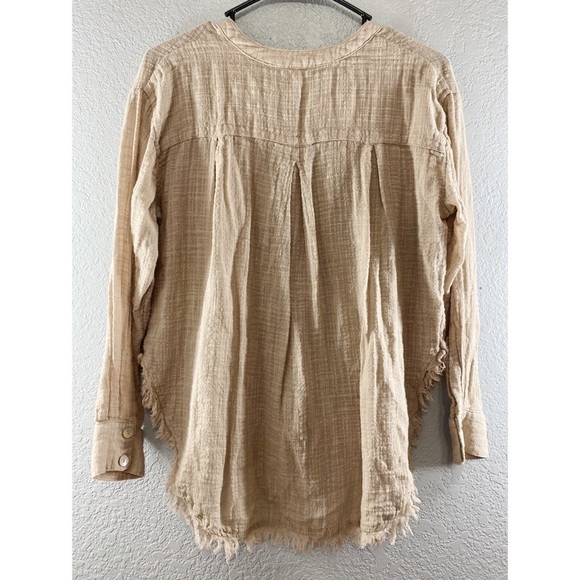 Free People Talk To Me Button Down Raw Hem Top - Picture 14 of 16